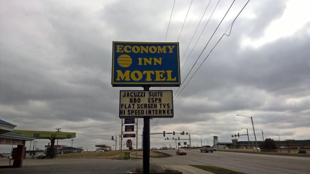 Economy Inn Marshalltown Екстер'єр фото