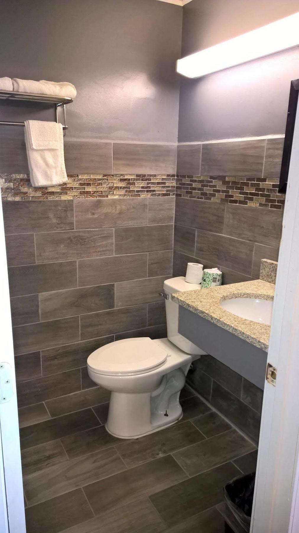 Economy Inn Marshalltown Екстер'єр фото